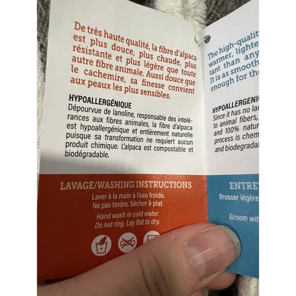 NWT Tresart Cache Women's Wool Alpaca Ecuadorian Poncho Cape Sweater One Size - Picture 4 of 11